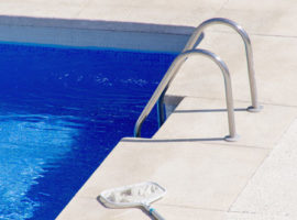 Benefits Of Hiring A Pool Cleaning Service